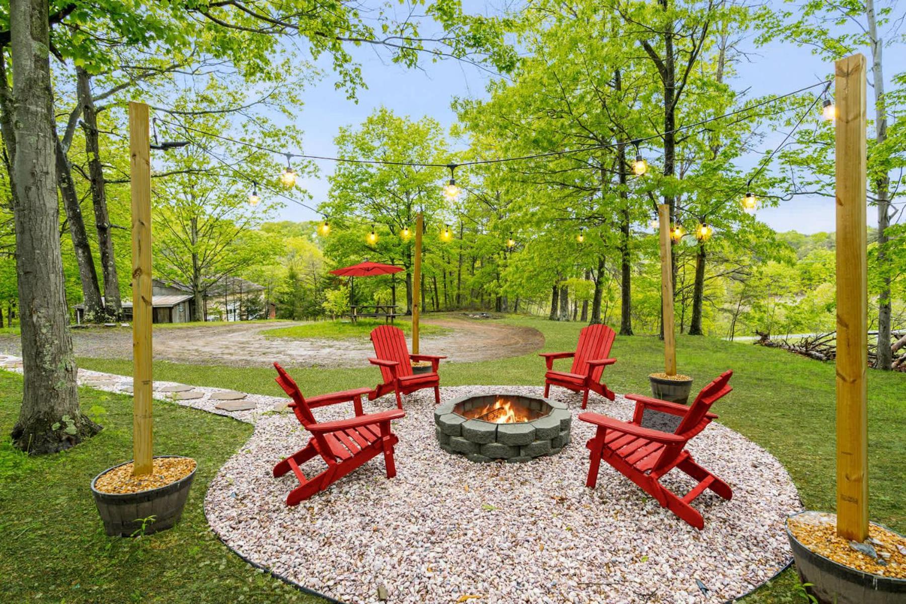 Modernized Log Cabin W Hot Tub Fire Pit & Views Berkeley Springs Dış mekan fotoğraf